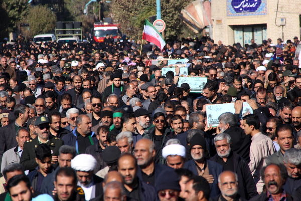 مراسم وداع با ۷ پیکر شهید گمنام هشت سال دفاع مقدس