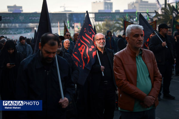 اجتماع عزاداران فاطمی در میدان هفت تیر