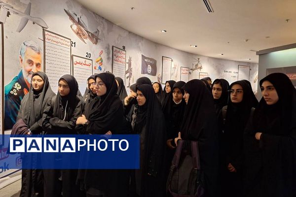 حضور دانش‌آموزان ناحیه دو شهرری در اردوی باغ موزه دفاع مقدس 