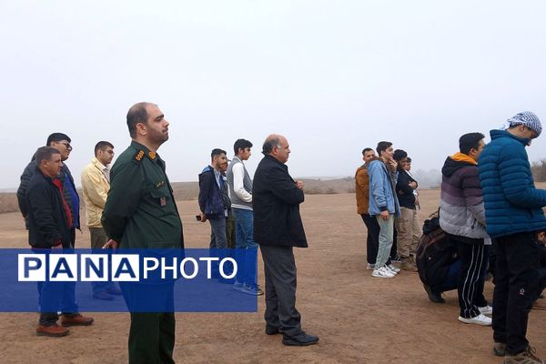 حضور دانش‌آموزان ناحیه دو شهرری در اردوی راهیان نور 