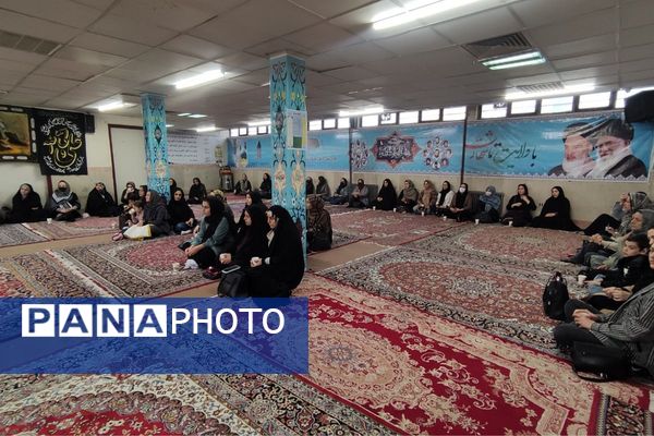 سلسله جلسات گفتمان دینی و مشاوره خانواده در هنرستان موفقیان