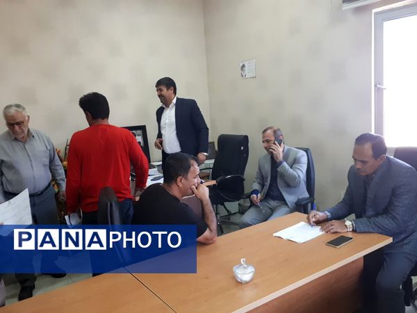 دیدار چهره به چهره فرماندار و مدیران شهرستان سملقان با مردم به‌مناسبت هفته دولت
