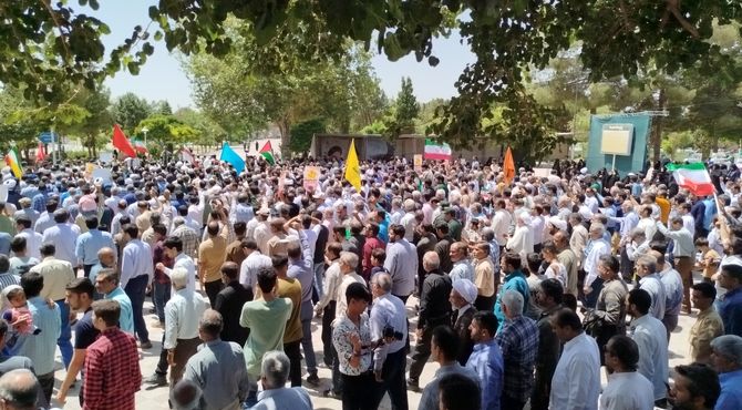 گزارشی از راهپیمایی جمعه خشم در شهر کاشمر 