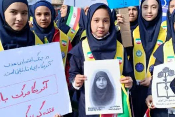 برگزاری راهپیمایی ۱۳ آبان با حضور پرشور مردم در شهرستان خواف 