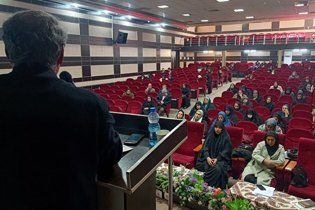 اولین نشست فصلی معلمان پژوهشگر شهریار