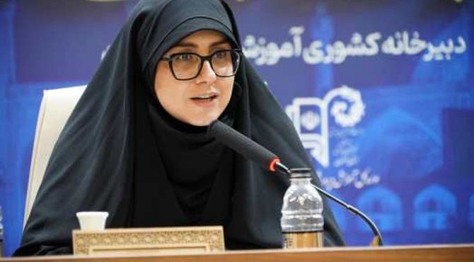 تقویت مهارت‌های ارتباطی والدین و فرزندان، از اولویت‌های وزارت آموزش‌وپرورش در حوزه آموزش خانواده است