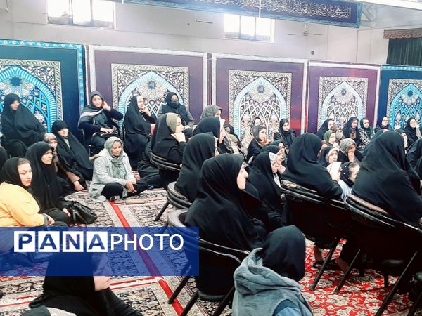 جلسه آموزش خانواده در دبیرستان دخترانه شهر آرا ۲