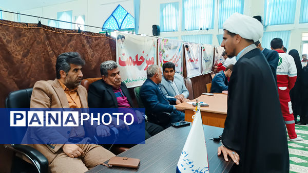برپایی میز خدمت فرماندار و مدیران شهرستان مارگون 