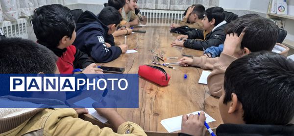 هم اندیشی خبرنگاران ارشد مدارس پسرانه کاشمر