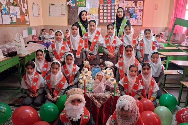 یلدا، مهربانی و مدرسه