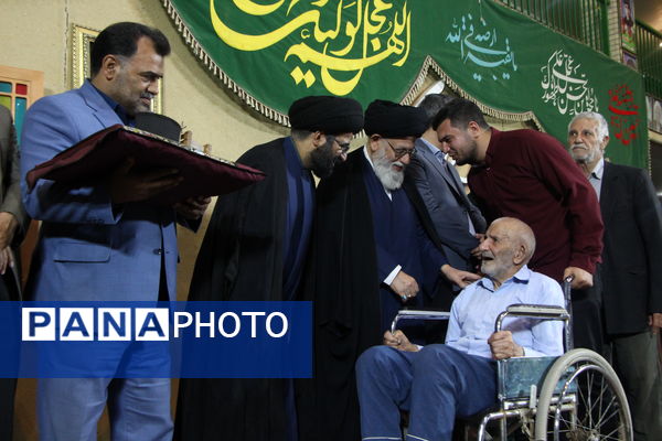 تجلیل از پیر غلامان حسینی در آیین نخل عاشقی ۲