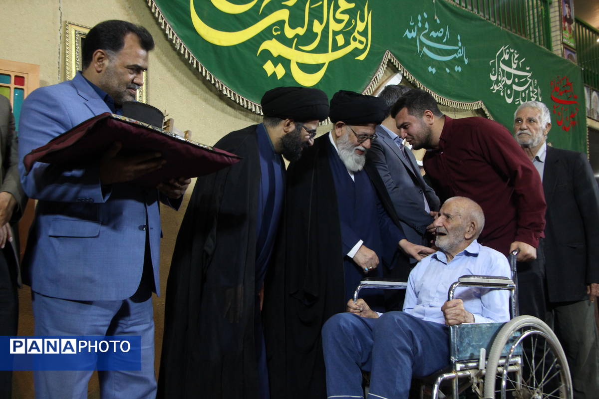 تجلیل از پیر غلامان حسینی در آیین نخل عاشقی ۲