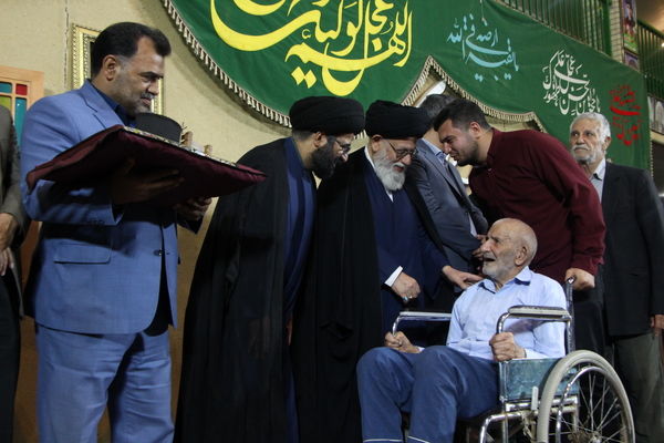 تجلیل از پیر غلامان حسینی در آیین نخل عاشقی ۲