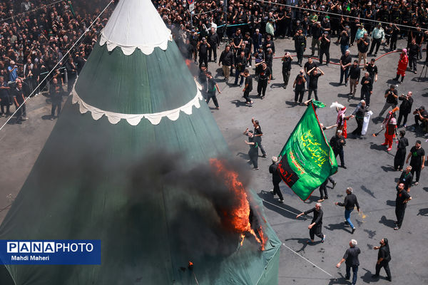 خیمه‌سوزان ظهر عاشورا در چهارراه گلوبندک تهران