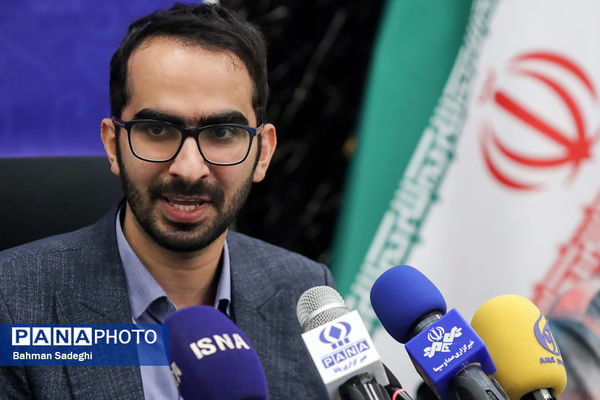 نشست خبری رئیس باشگاه دانش پژوهان جوان