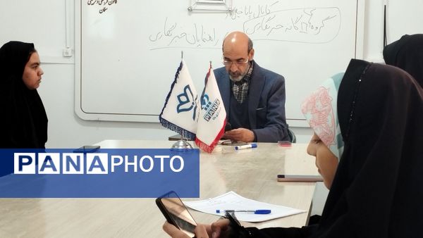 نشست خبرنگاران در شهرستان خلیل‌آباد 