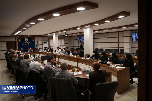 جلسه هم‌اندیشی و هم‌افزایی سرناظران پایش فعالیت‌های قرآن، عترت و نماز در سراسر کشور