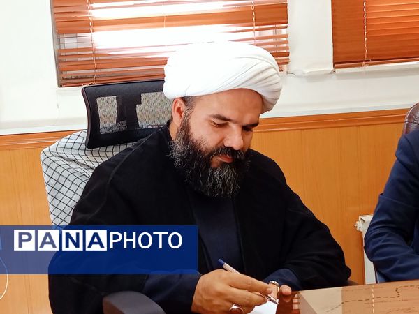 نشست معاون تربیت‌بدنی و سلامت وزارت آموزش و پرورش با فرماندار کاشمر