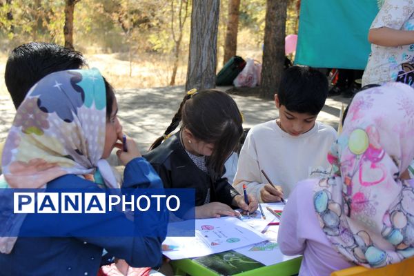 قصه‌گویی خنده‌ها و رؤیاها در دیار طلای سرخ 