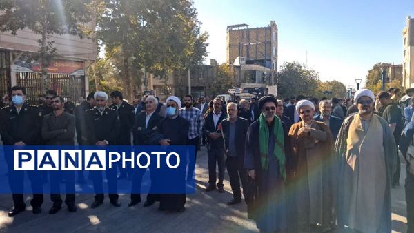 روز ۱۳ آبان: درخششی دیگر در تاریخ شهرستان سلسله با راهپیمایی دانش‌آموزان و مردم