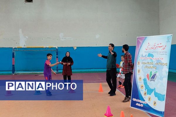 برگزاری کارگاه مهارت آموزی ورزشی، در سالن فرزانگان قرچک