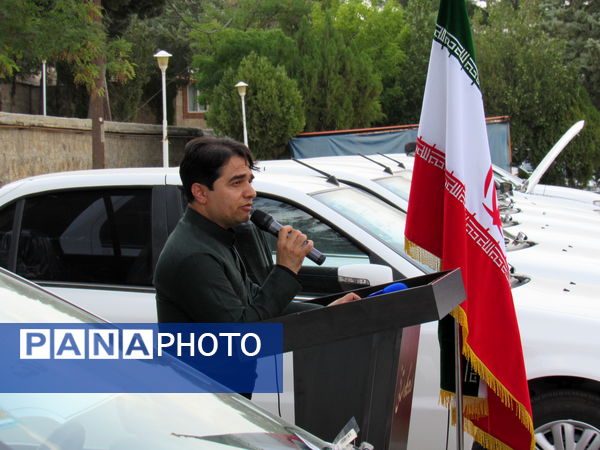 نوسازی و تجهیز ناوگان حمل و نقل اداری آموزش‌ و پرورش کردستان با توزیع ۱۶ دستگاه سمند سورن