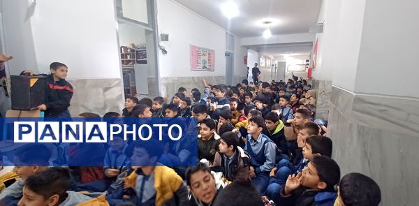 جشن یلدا و شور و نشاط در مدرسه فرهنگ شهیدان تهامی خلیل آباد