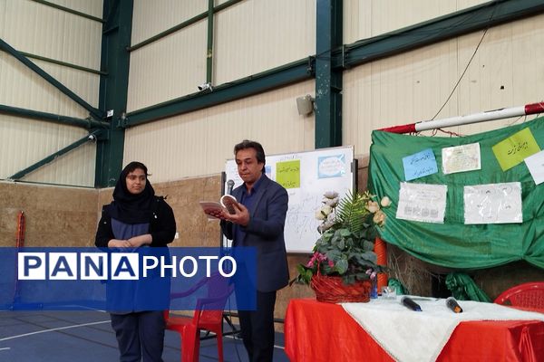  برگزاری کارگاه آموزشی هدایت و مشاوره  تحصیلی در دبیرستان تربیت رودهن  