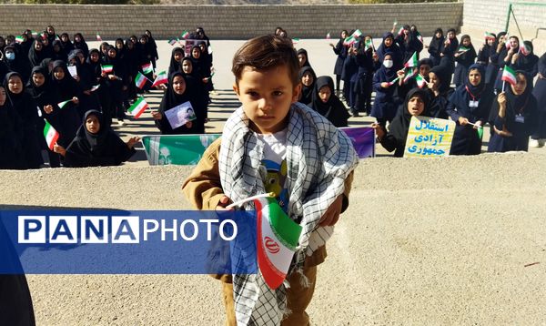 تجلی اتحاد و مقاومت در راهپیمایی ۱۳ آبان آموزشگاه سبحان و مائده شلیل