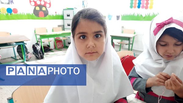 وقتی معلم، خیاط می‌شود