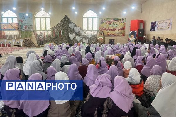 برگزاری گفتمان دینی در مدرسه عشایری دربند