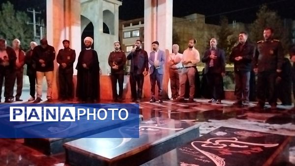 غبار روبی مقبره شهدای گمنام نیشابور