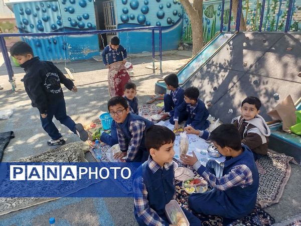 صبحانه سلامت در مدرسه پسرانه مبین شیروان