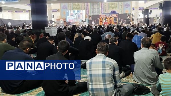 نمازجمعه؛ یک روز معنوی در مصلی شهرستان لردگان