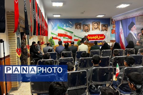 افتتاح یادمان شهدای دانش آموزی در مدرسه تسنیم پردیس