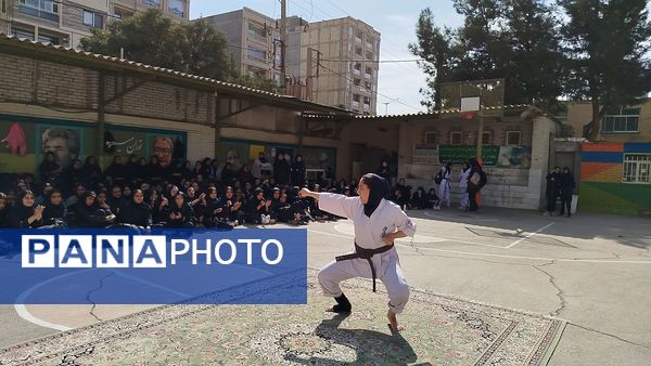 المپیاد ورزشی درون مدرسه ای در دبیرستان پیرایش یک