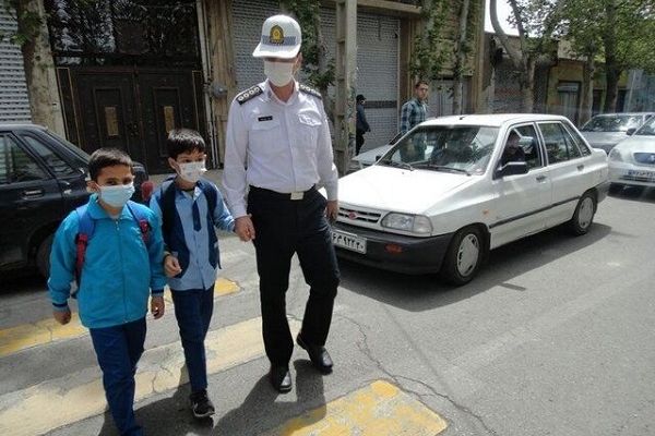 طرح پلیس مهر، آرامش را به مدارس بازمی‌گرداند