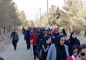 برگزاری همایش کوهپیمایی دانش‌آموزان البرزی