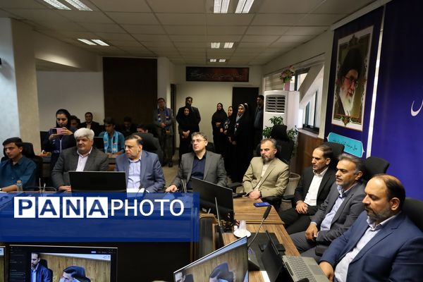 دیدار معاون پرورشی و فرهنگی وزارت آموزش‌وپرورش با نمایندگان پسر تشکل‌های دانش‌آموزی شیراز