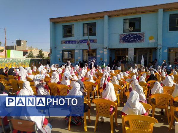 دبستان دخترانه گوهرشاد بیرجند میزبان پویش کاشی حرم 