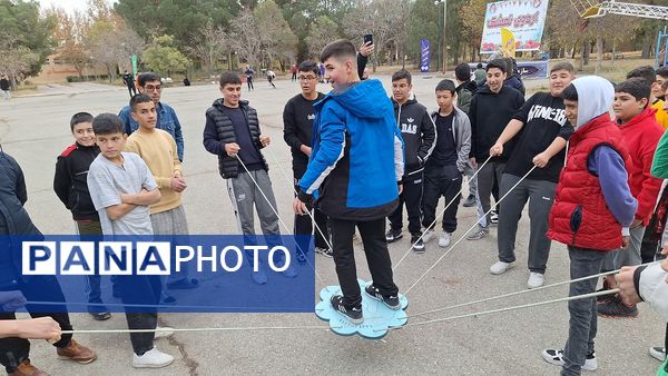 برگزاری سومین روز از اردوی تمشک در اردوگاه فاطمه الزهرا ماهدشت