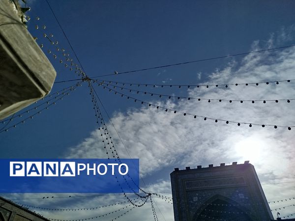 مشهد مقدس در تب‌وتاب جشن ولادت نخستین امام شیعیان  