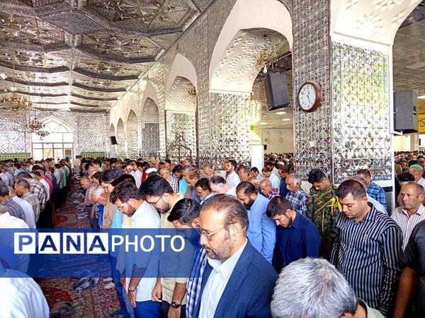 نماز جمعه ای هزاران نفری با حضور حماسی مردم کاشمر