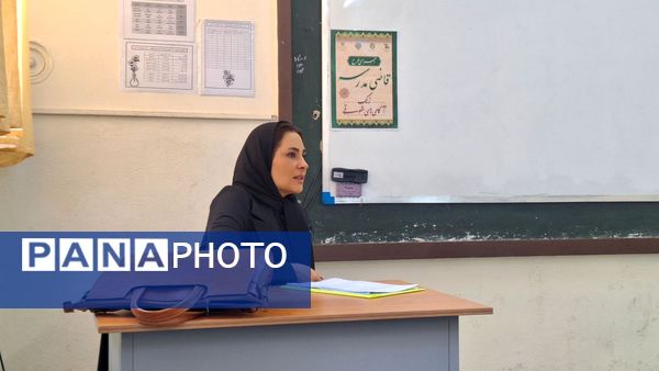 اجرای طرح «قاضی مدرسه» در دبیرستان دخترانه فاطمیه ناحیه یک کرج