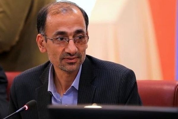 طرح توسعه کارخانه‌های کاشی و سرامیک در یزد متوقف شده است
