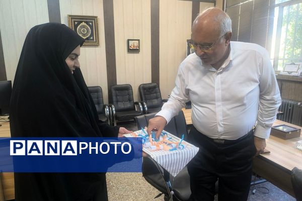 پاسداشت بزرگداشت حافظ شیرازی در اداره آموزش و پرورش ناحیه یک شهرری