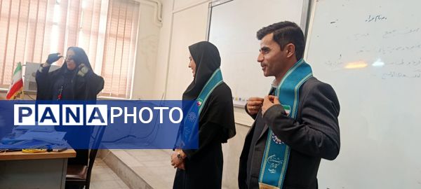 کارگاه توانمندسازی مربیان کاردان پیشتاز سازمان دانش‌آموزی ناحیه یک کرج 