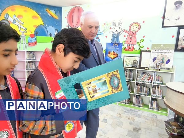 بازدید عوامل اجرایی دبستان شهید پسندیده از کتابخانه فدک فدافن