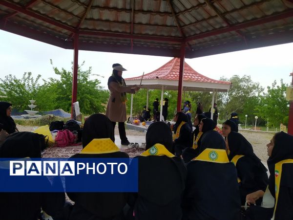 اردوی مهارتی تشکیلاتی پیشتازان دختر مقطع متوسطه اول ناحیه سه شیراز 