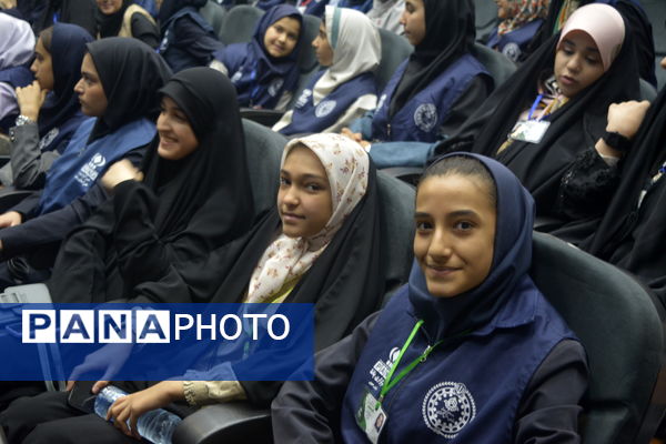تجلیل از خبرنگاران ناحیه ۷ مشهد به مناسبت روز خبرنگار